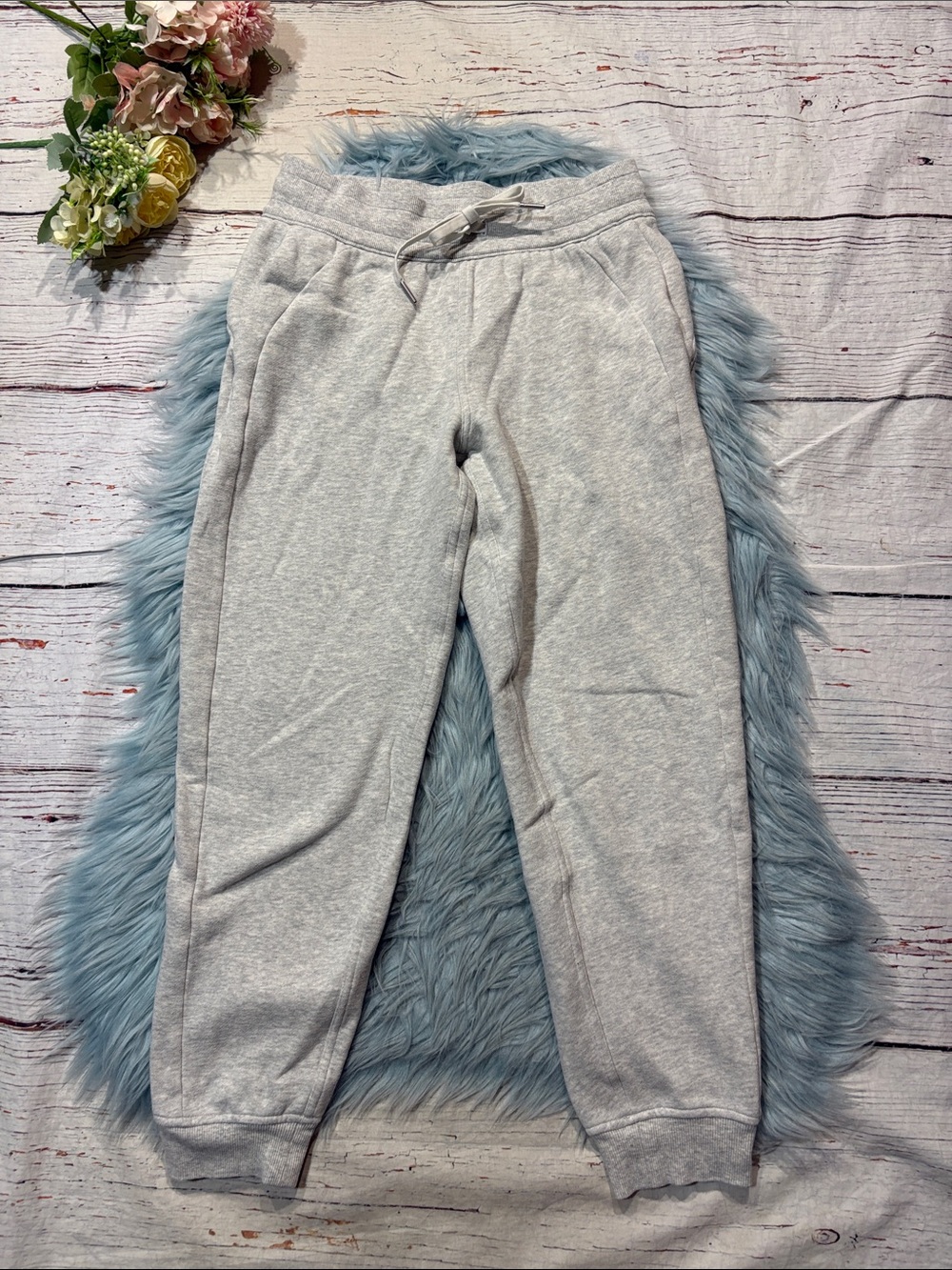 Lululemon Loungeful High Rise Ultra Light Grey Jogger
